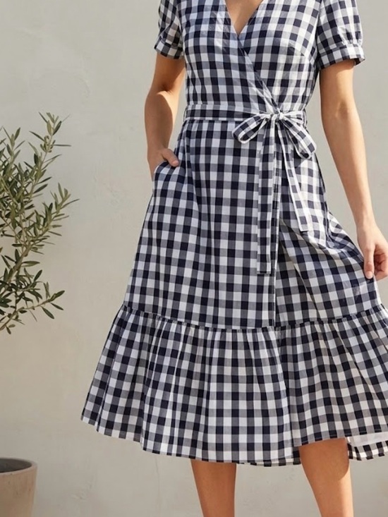 GAP Dresses & Skirts - GAP Navy and White Gingham Wrap Midi Dress